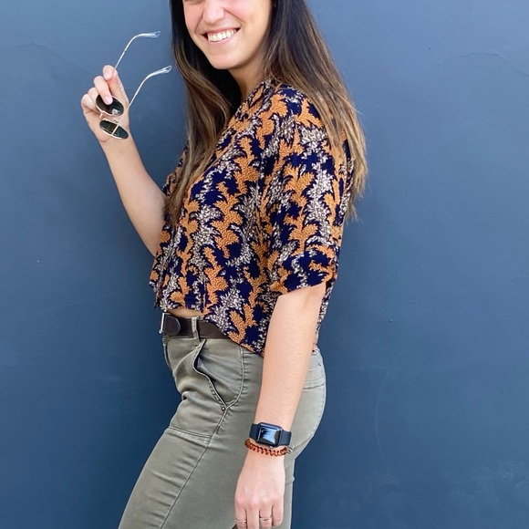 Urban outfitters // collared shirt - Picture 2 of 2